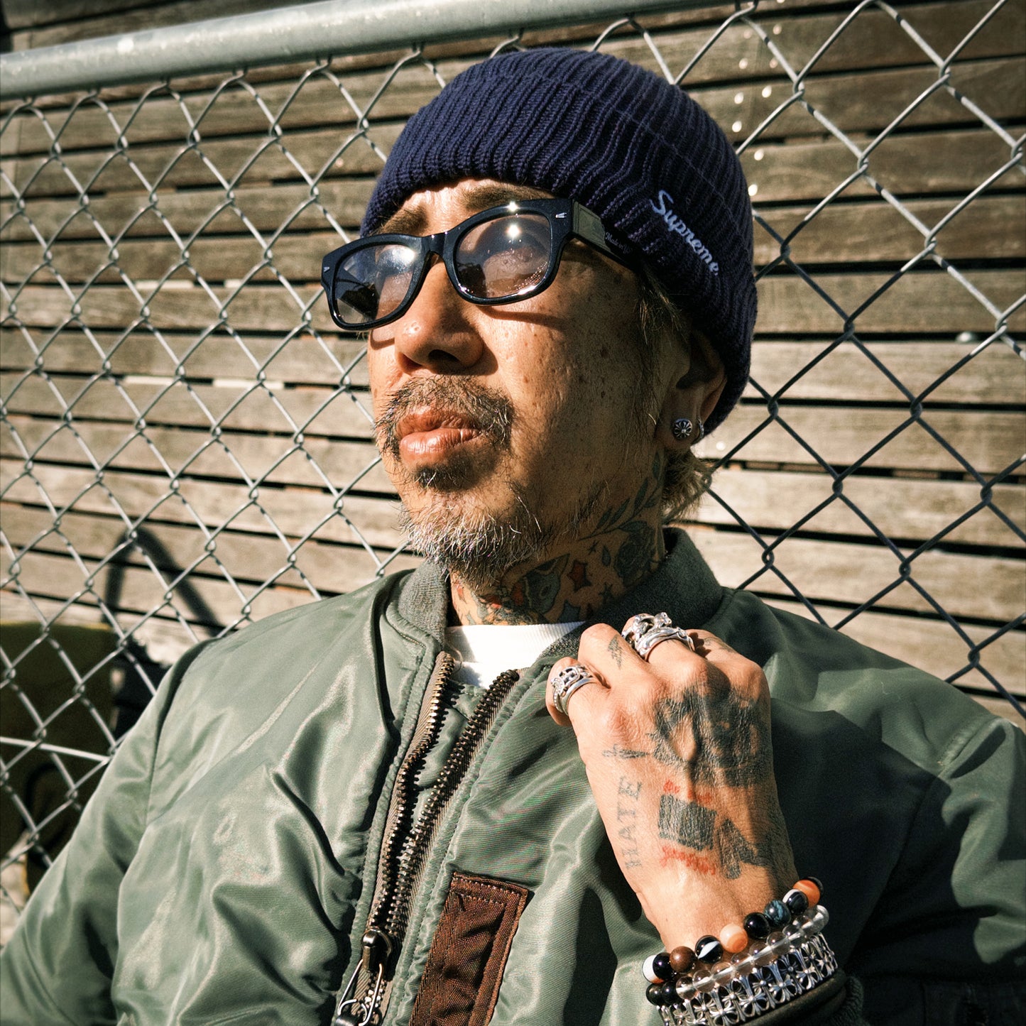 MADE IN YP サングラス：BLACK FRAME MEDIUM GRAY LENS（YP-01）