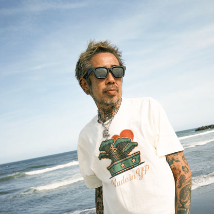 MADE IN YP サングラス：BLACK FRAME TRANSITION SMOKE LENS（YP-02）