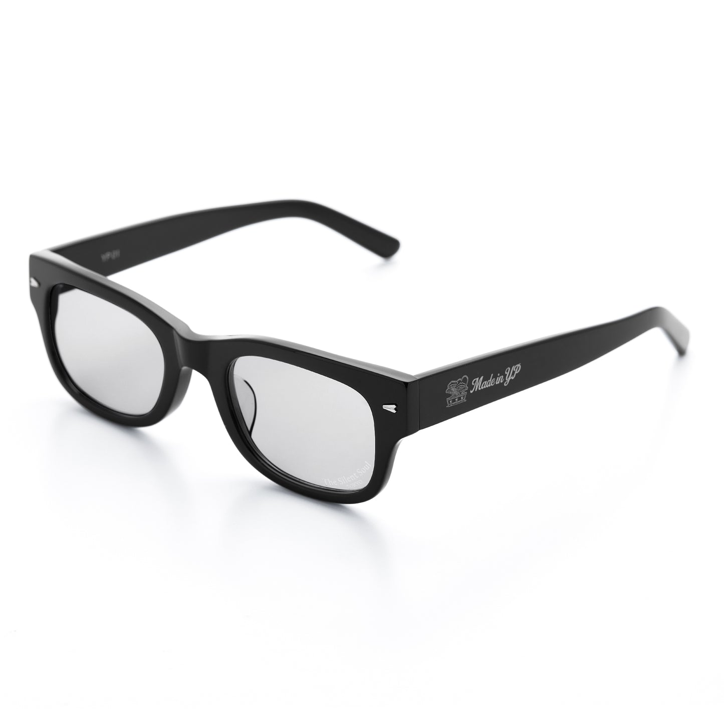 MADE IN YP サングラス：BLACK FRAME MEDIUM GRAY LENS（YP-01）