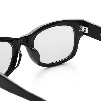 MADE IN YP サングラス：BLACK FRAME MEDIUM GRAY LENS（YP-01）